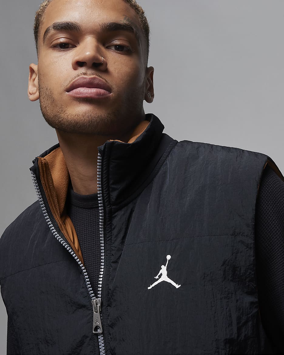 Black jordan vest deals